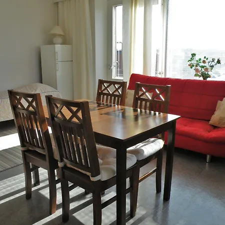 Retro - Kupittaa ゲストハウス トゥルク